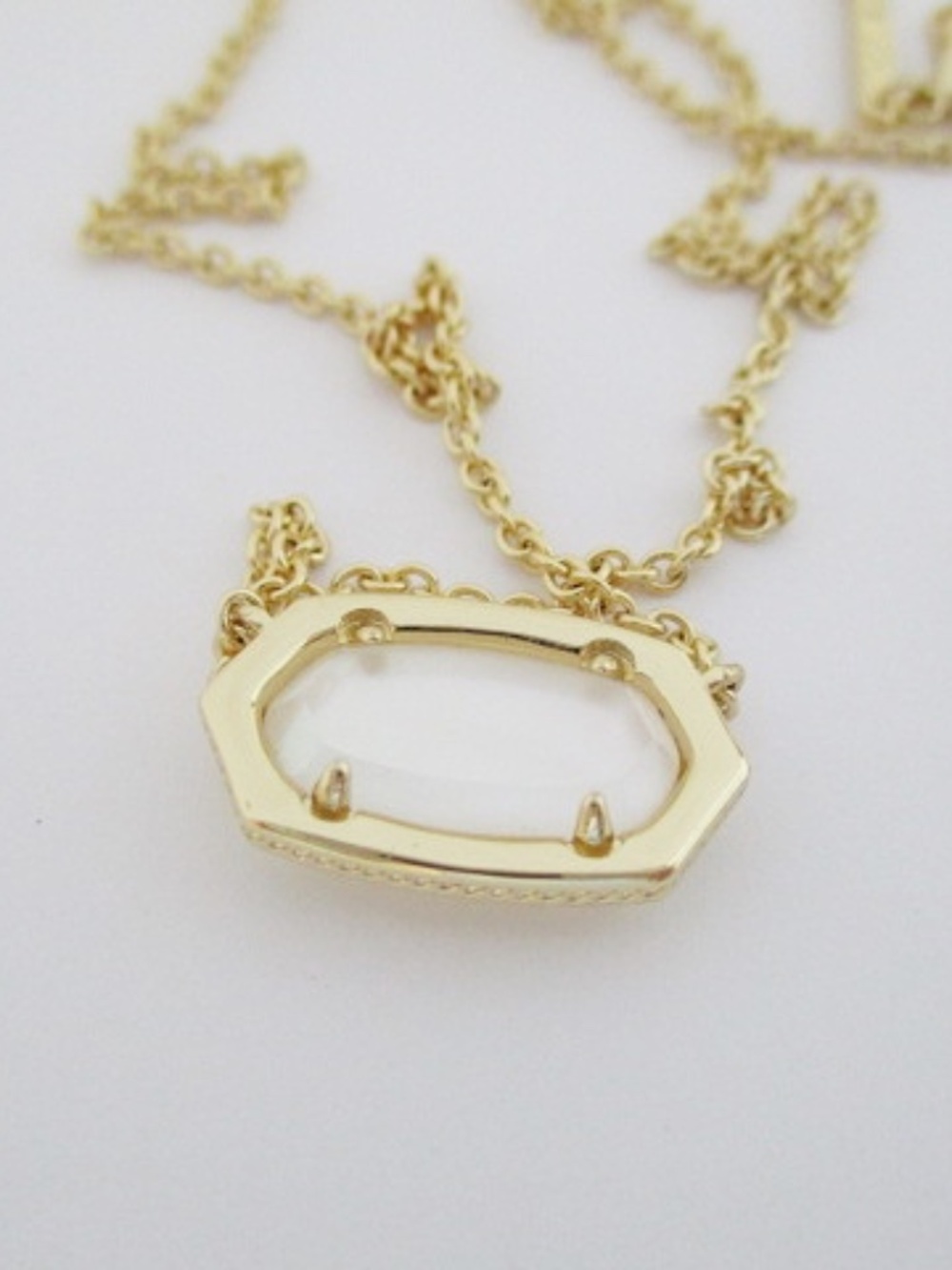 KENDRA SCOTT - Elisa Bezel Gold Tone Necklace - Picture 4 of 7
